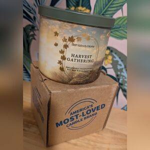 NWT Bath & Body Works Harvest Gathering Candle